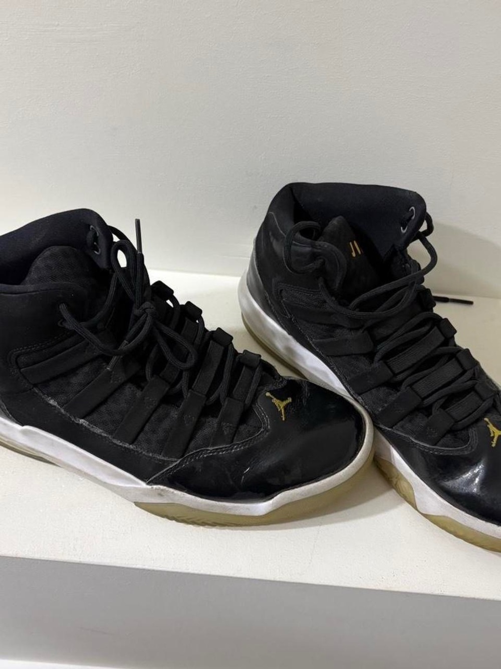Jordan Men's High-Top Basketball Sneakers - Black/Gold